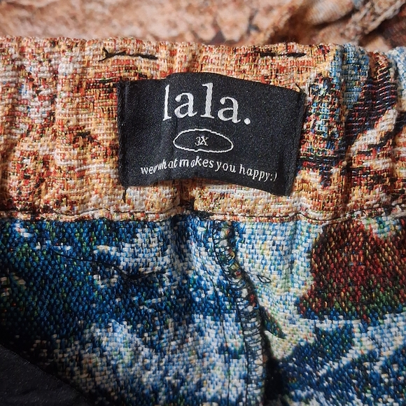 Dressed In Lala - Picture 3 of 3